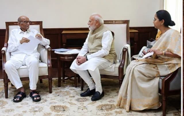 एकीकडे सरकारविरोधात आंदोलन, तर दुसरीकडे मोदींची भेट; शरद पवारांच्या भेटीमागील कारण स्पष्ट